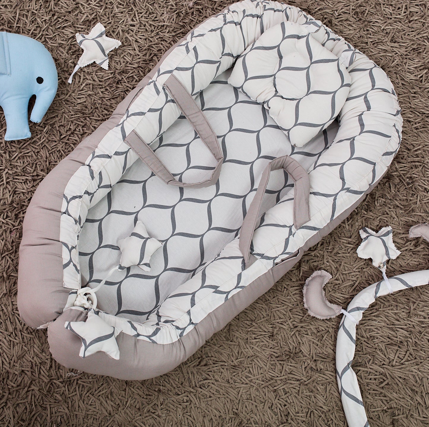 baby Nest -سرير البيبي المتنقل