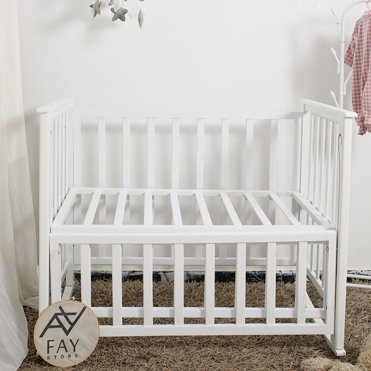 White Crib - سرير بيبي فقط ابيض